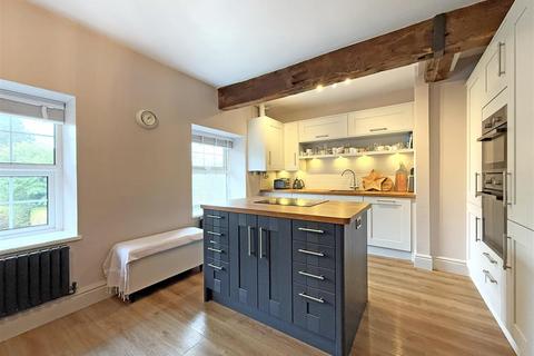 2 bedroom apartment for sale, Rowton Court, Halfway House, Shrewsbury