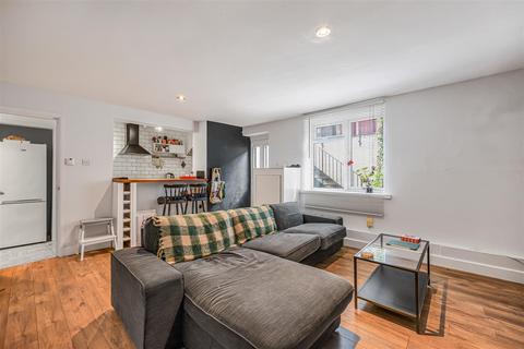 1 bedroom flat for sale, Russell Street, Reading