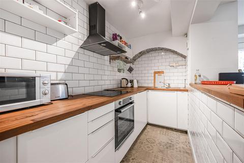 1 bedroom flat for sale, Russell Street, Reading