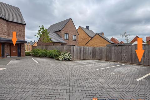 2 bedroom maisonette for sale, Lord Hawke Way, Newark NG24