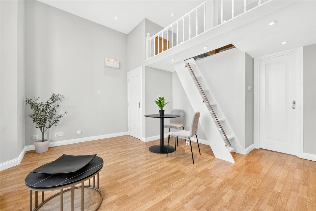 Apartment in London - View 4