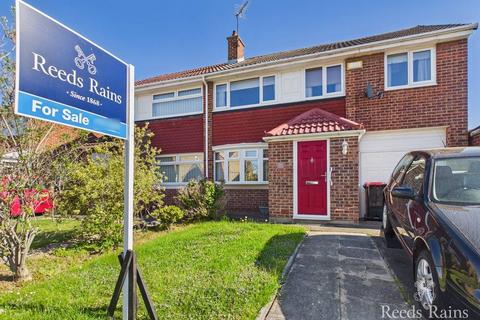 Semi-detached house - Carlbury Avenue, North Yorkshire TS5