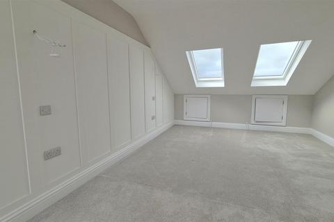 4 bedroom terraced house for sale, Haslemere Road, Southsea