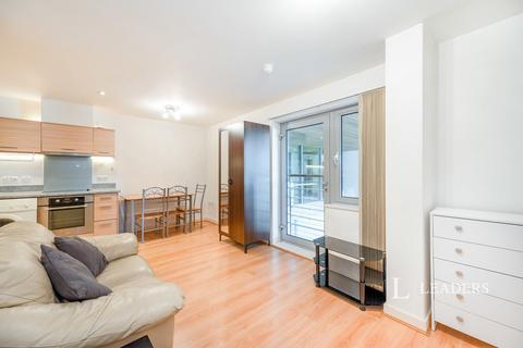 Studio to rent, Admiralty Road, Portsmouth, Hampshire, PO1