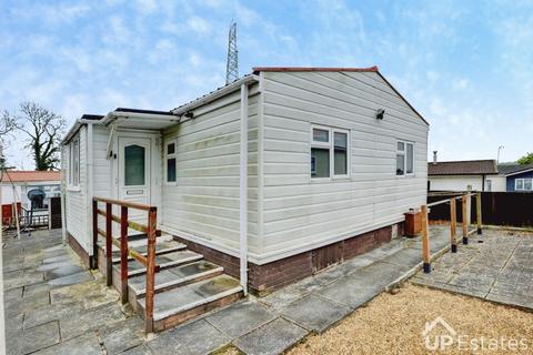 2 bedroom park home for sale, Mill Farm Park, Bulkington