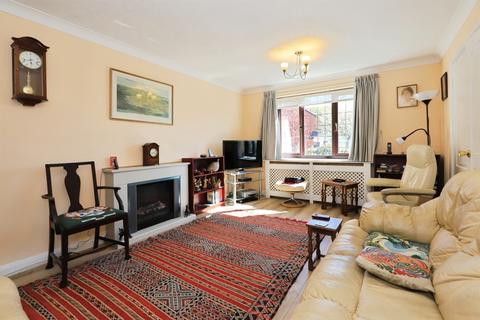 4 bedroom detached house for sale, Hopton Drive, Kidderminster