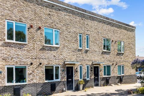 2 bedroom terraced house for sale, Preston Road, Tonbridge TN9