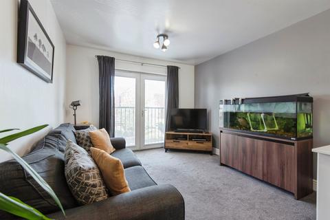 2 bedroom flat for sale, Braeburn Walk, Royston