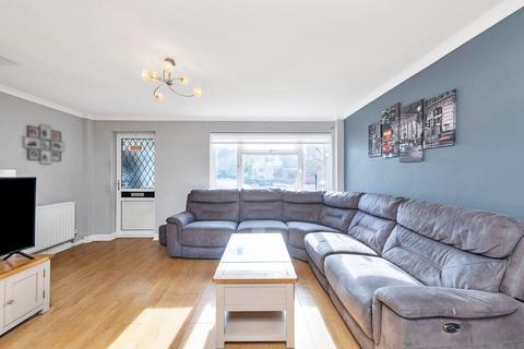 3 bedroom semi-detached house for sale, Thackeray Close, Royston SG8