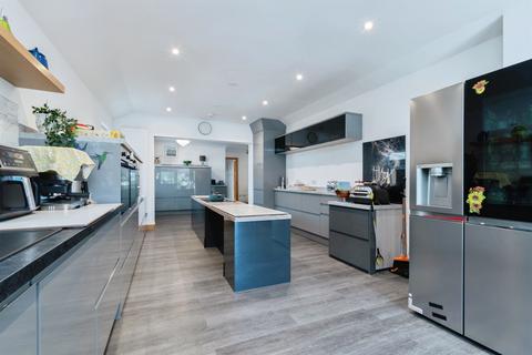 3 bedroom detached bungalow for sale, Wisteria Drive, Verwood