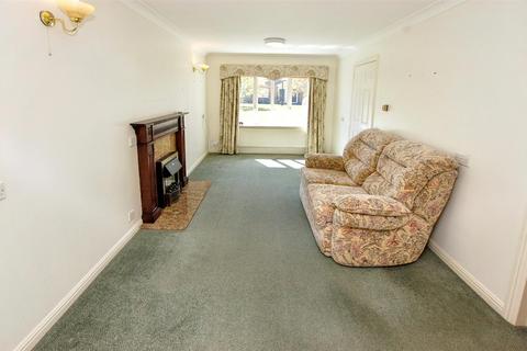 2 bedroom terraced house for sale, Nevill Court, West Malling