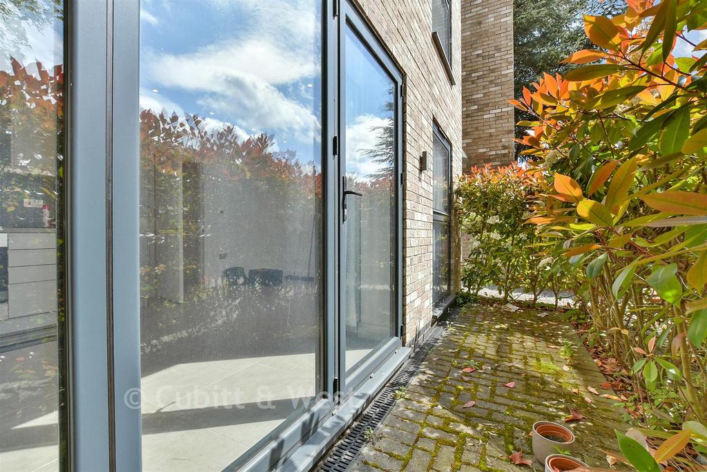 Patio / Decking