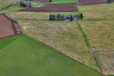 Land for sale, Premnay AB52