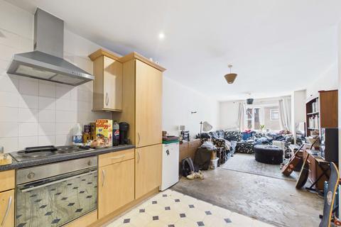 2 bedroom flat for sale, Kemley House, Prospect Street, Hull, HU2 8NY