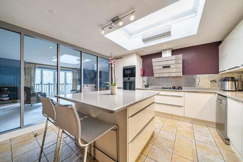 5 bedroom penthouse for sale, Sovereign House, Royal Parade, Chislehurst, Kent, BR7