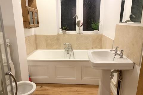 4 bedroom cottage to rent, Oakridge Lynch, Stroud, GL6