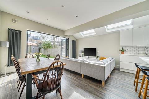 5 bedroom terraced house for sale, Goodwyns Vale, London, N10