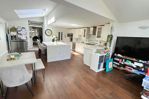 5 bedroom terraced house to rent, Kingswood Road, Wimbledon, SW19