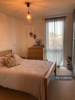 2 bedroom flat to rent, Spa Road, London, SE16