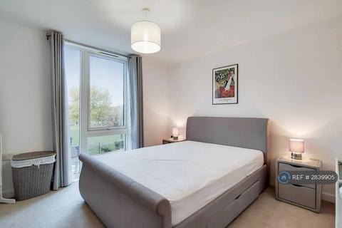 2 bedroom flat to rent, Lidcote House, London, SW9