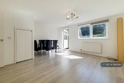 undefined, Taeping Street, London, E14