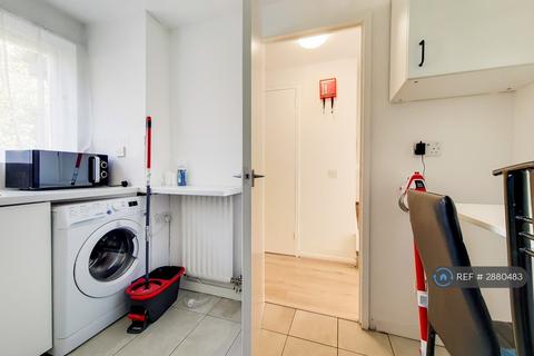 undefined, Taeping Street, London, E14