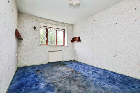 2 bedroom flat for sale, Coventry Road, Sheldon, Birmingham