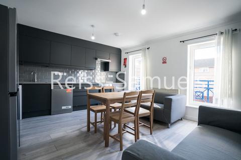 undefined, Ambassador Square, London E14