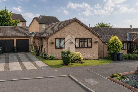 2 bedroom bungalow for sale, Meadow Close, Kiveton Park