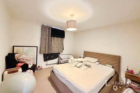 4 bedroom house to rent, Little Owl Walk, Cheltenham, GL50