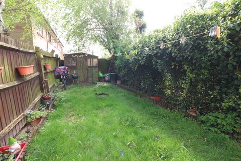 2 bedroom semi-detached house for sale, Torbitt Way, Ilford IG2