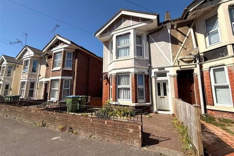 4 bedroom semi-detached house to rent, Devonshire Road, Southampton, Hampshire, SO15