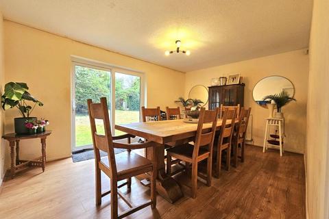 6 bedroom house to rent, Norlands Crescent, Chislehurst, BR7