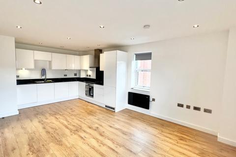 2 bedroom apartment to rent, Crescent House, Rugby, CV21