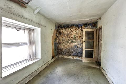 2 bedroom end of terrace house for sale, 37 Glanmor Road, Llanelli, Dyfed, SA15 2LT