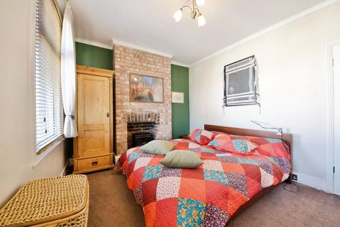3 bedroom terraced house for sale, Ollerton Road, London