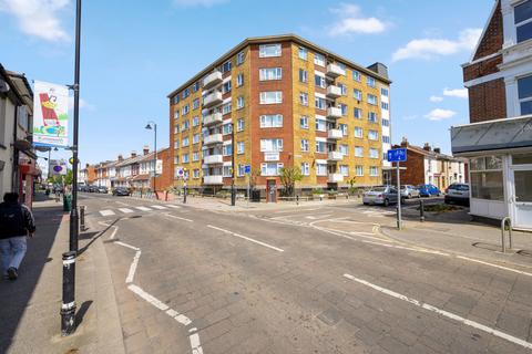 Apartment - Bramble Road, Southsea, Hampshire, PO4