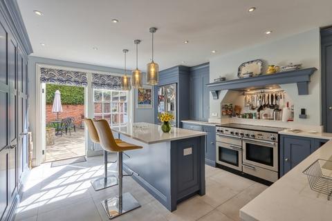 5 bedroom detached house for sale, Chobham, Surrey