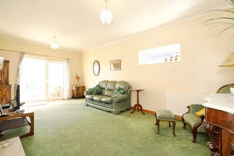 2 bedroom detached bungalow for sale, St. Johns Walk, Royston, Barnsley