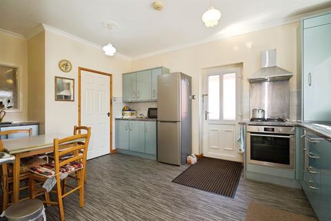 2 bedroom detached bungalow for sale, St. Johns Walk, Royston, Barnsley