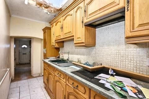 2 bedroom terraced house for sale, 4 Barn Road, Carmarthen, Dyfed, SA31 1DE