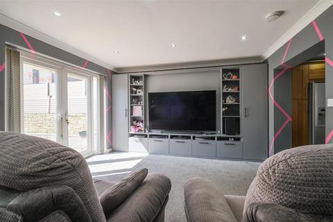 3 bedroom semi-detached house for sale, Castlefields Road, Brighouse
