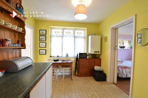 2 bedroom detached bungalow for sale, Hereford Road, Holland on Sea CO15 5SX