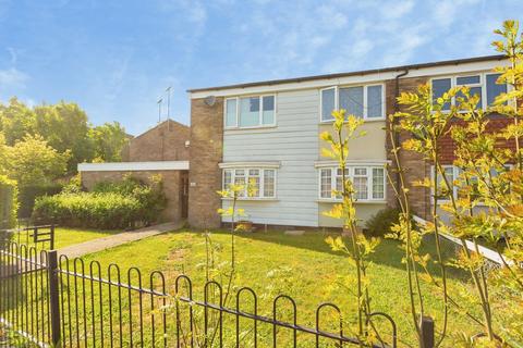 1 bedroom terraced house for sale, Harvey Road, AYLESBURY, Buckinghamshire, HP21