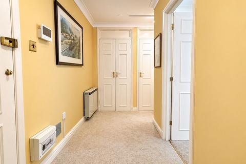 1 bedroom flat for sale, De La Warr Parade, Bexhill on Sea TN40