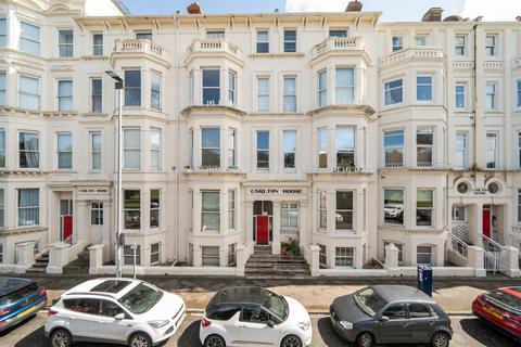 Flat - Western Parade, Southsea PO5