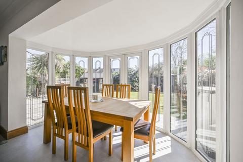 4 bedroom semi-detached house for sale, Goldsborough Crescent, Chingford, London, E4