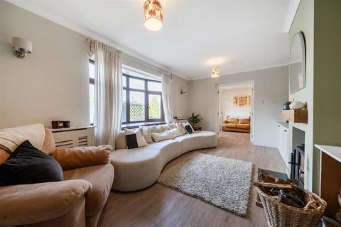 3 bedroom detached bungalow for sale, Newbridge-On-Wye, Llandrindod Wells