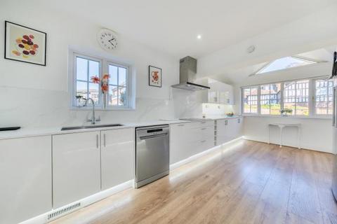 4 bedroom detached house for sale, Court Road, Maidenhead
