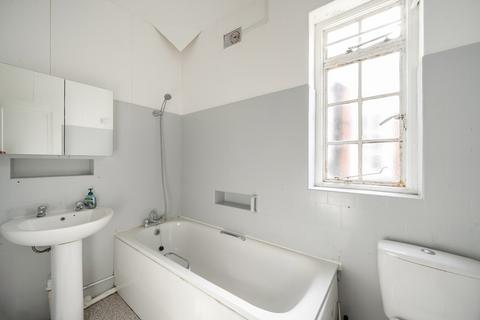 Studio for sale, Howitt Close, Belsize Park, London, NW3